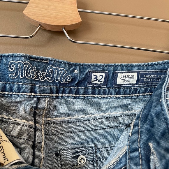 Miss Me Womens Boot Cut Jeans - Size 32 - Picture 4 of 16